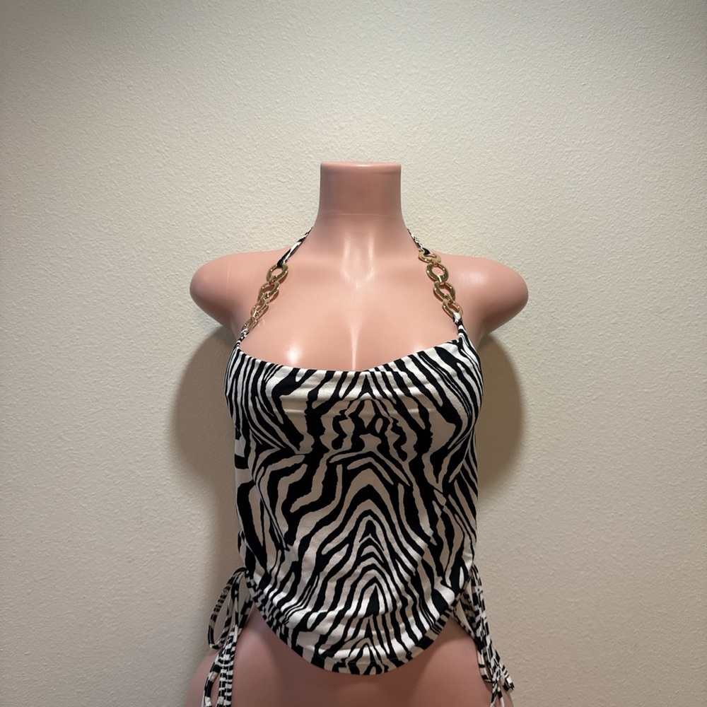 Crop top with gold chain